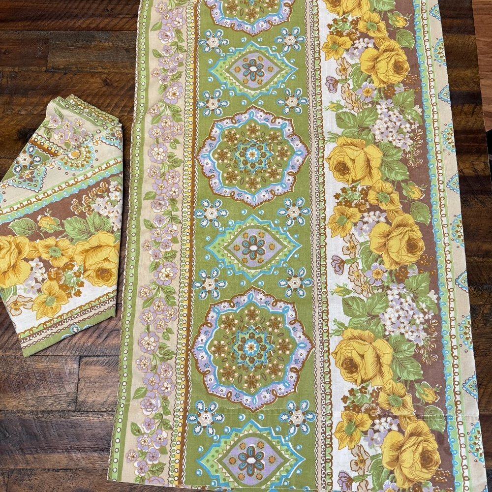 Vintage Cannon Set  3 pc Pillow Cases Floral Yellow Roses